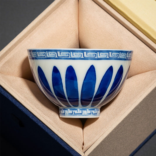 Fluted Blue & White Master Cup